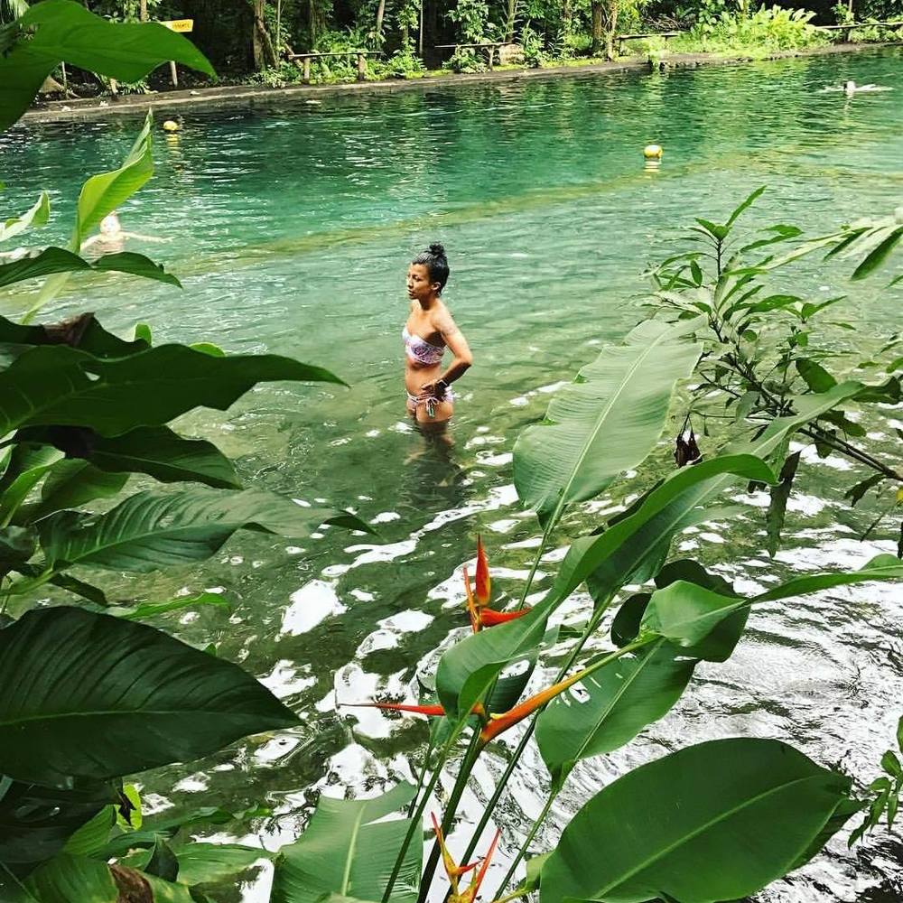 Meet your Posher, Yoly